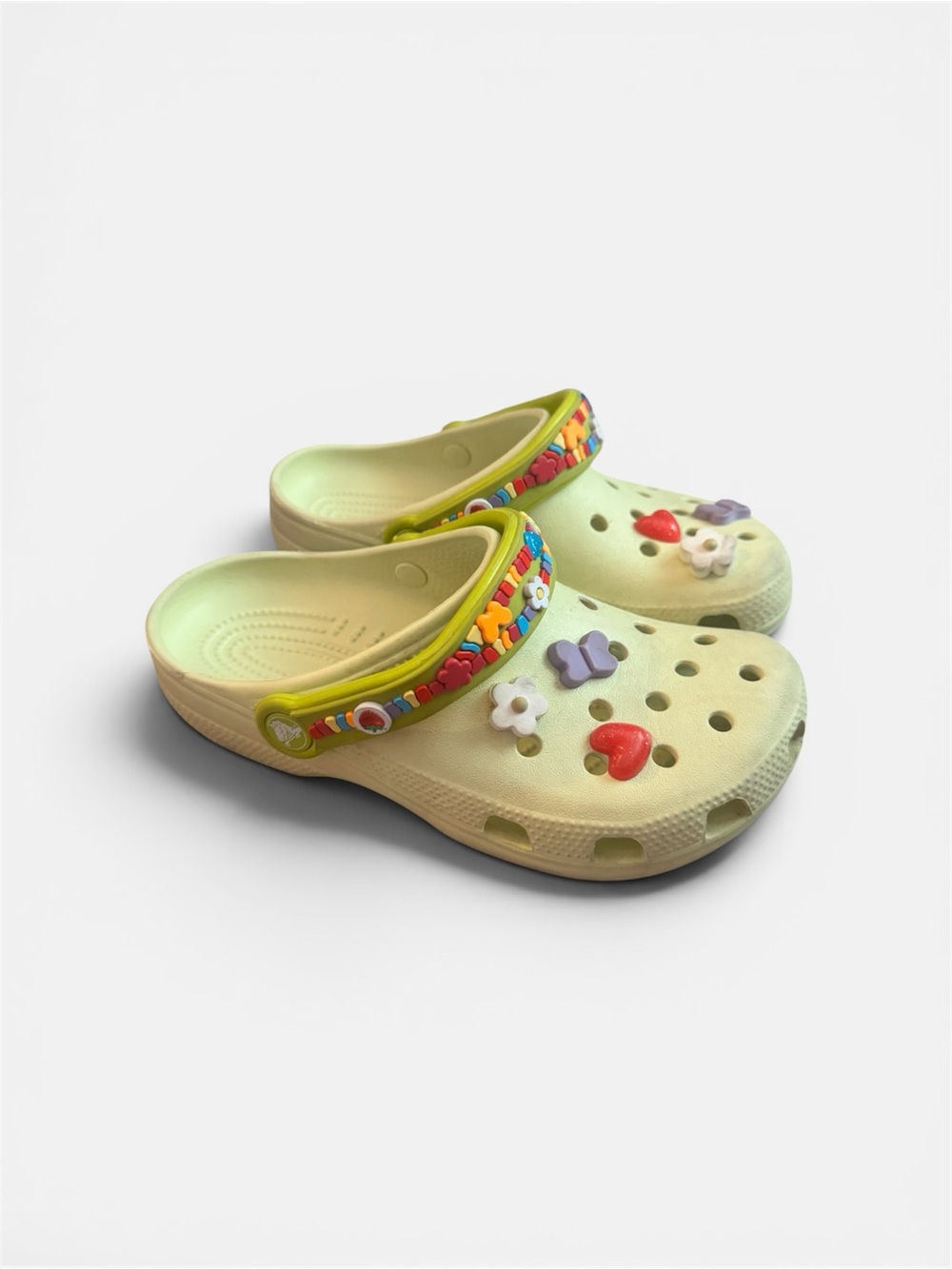CROCS Kids Pale Green Clog Sandals with Friendship Bracelet Charms, Size 3.